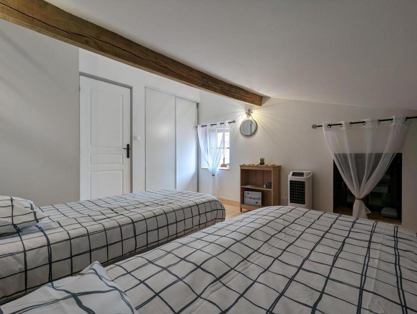 Gite La Rive Gauche Saint-Meme-les-Carrieres Extérieur photo